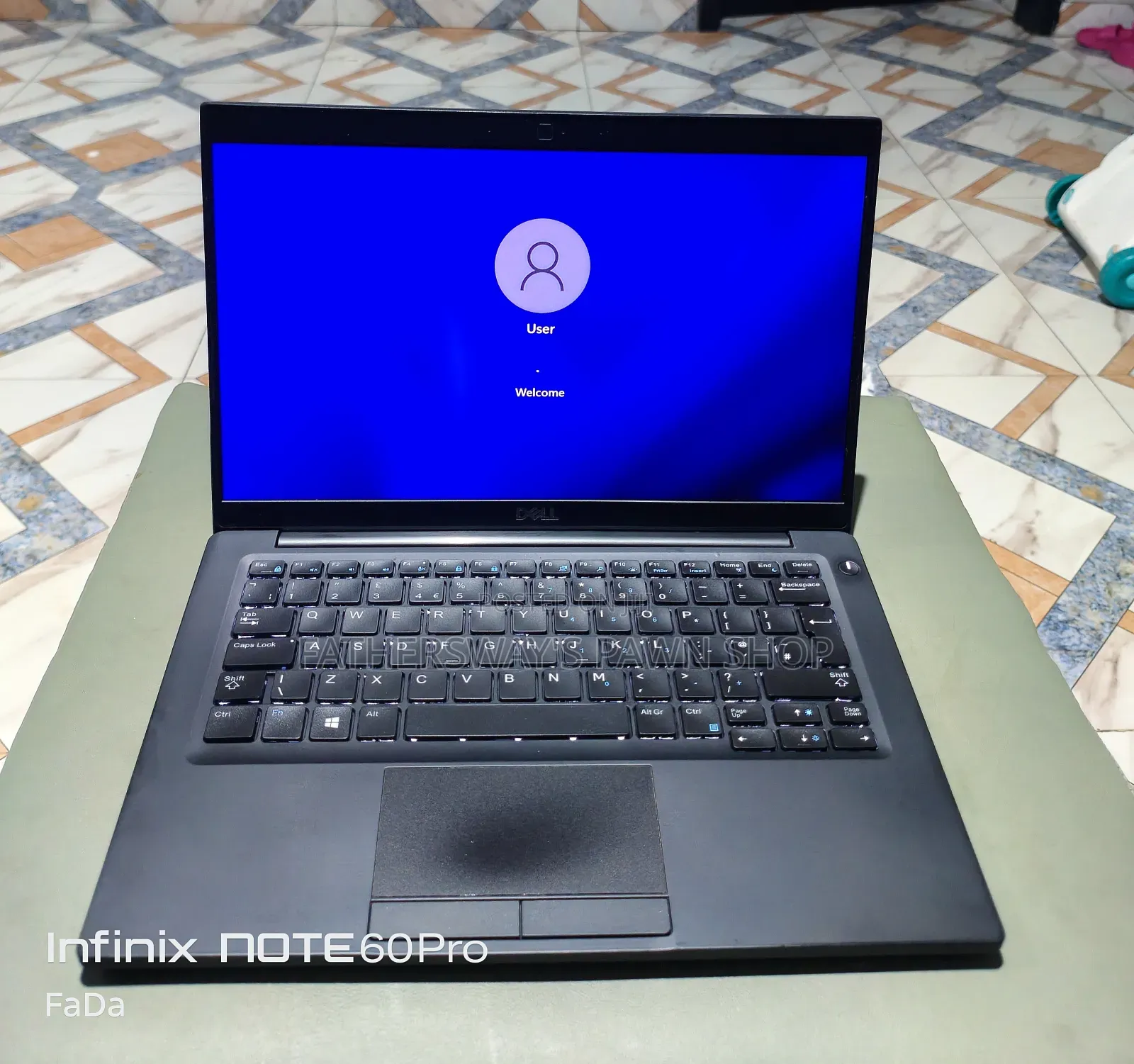 Laptop Dell Latitude 7390 8GB Intel Core i7 SSD 256GB