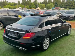 Mercedes-Benz E300 2016 Black