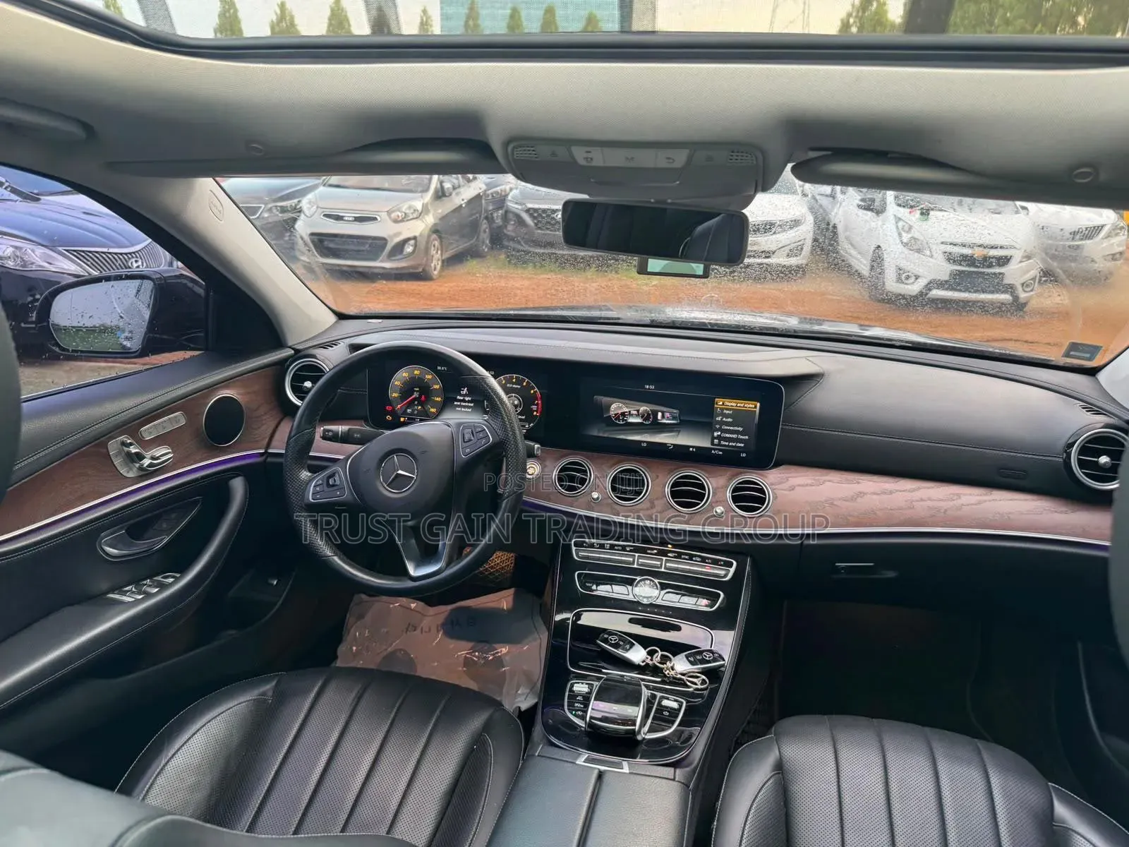 Mercedes-Benz E300 2016 Black