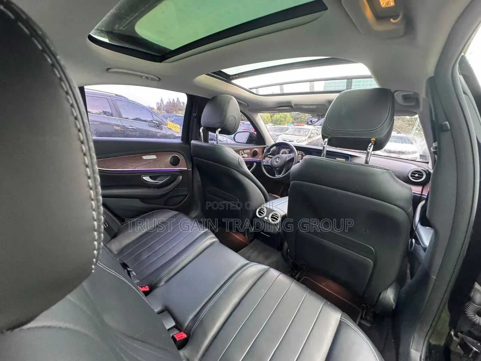 Mercedes-Benz E300 2016 Black