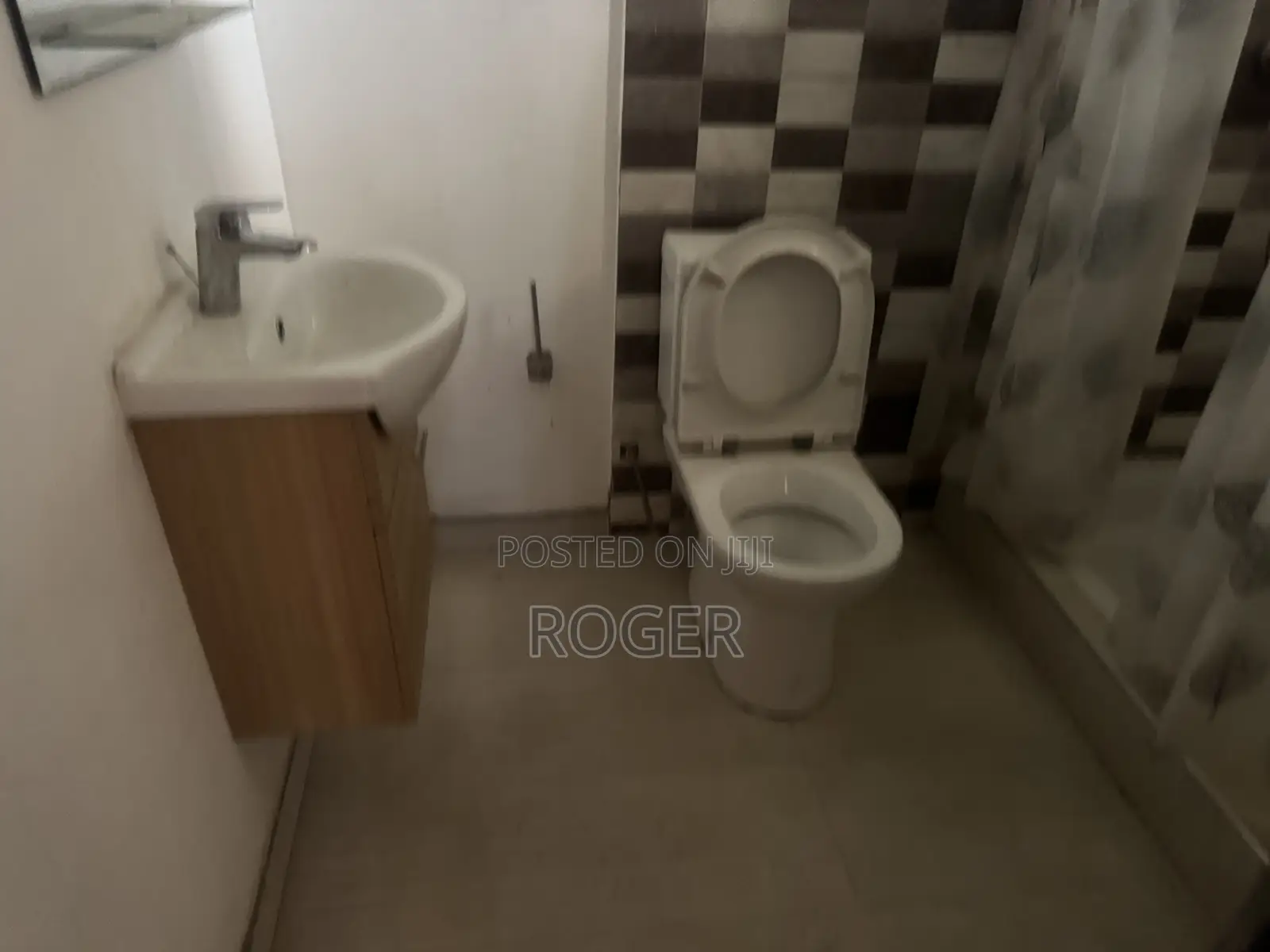 5bdrm House in Achimota Abc for rent