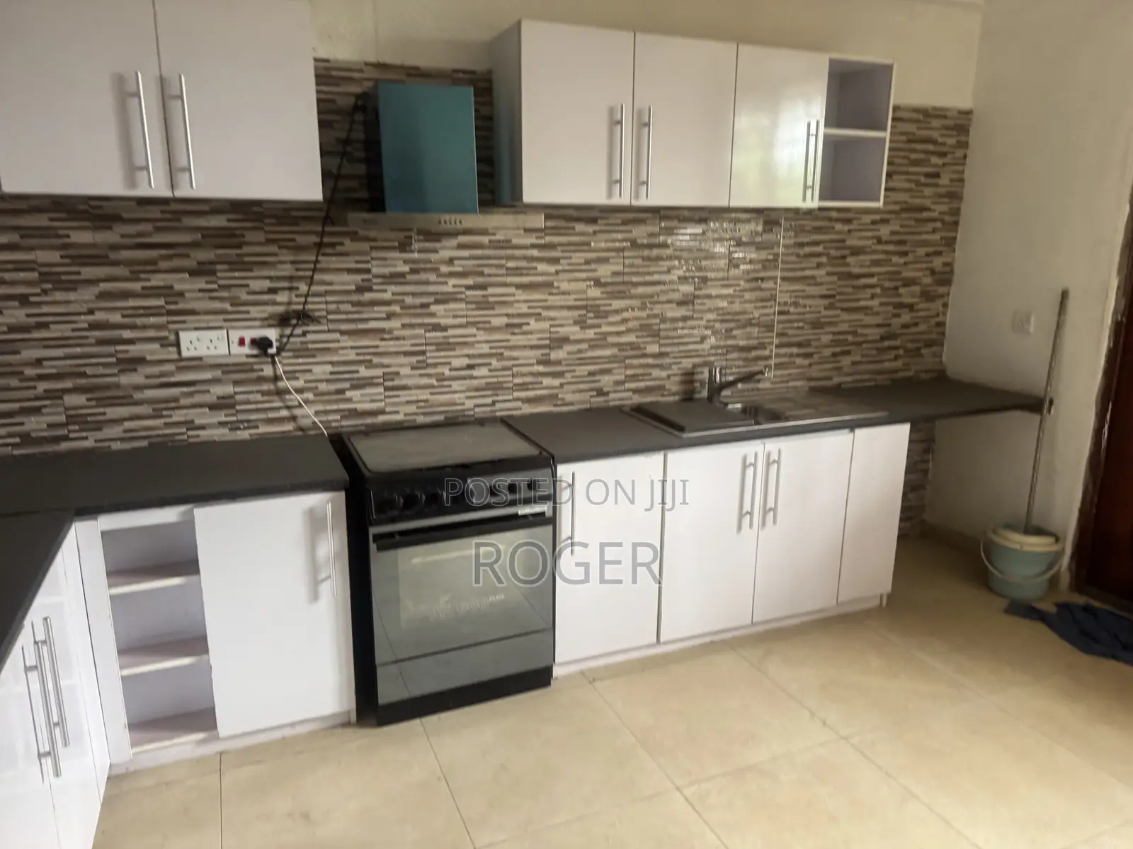 5bdrm House in Achimota Abc for rent