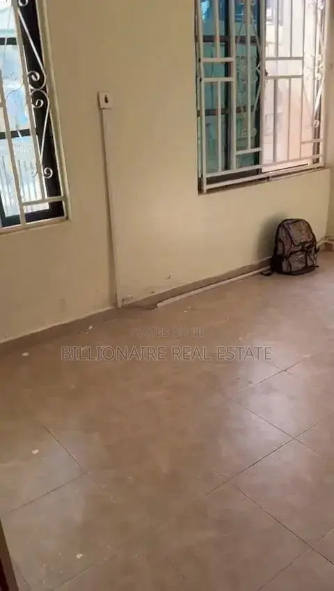 2bdrm Apartment in Atonsu Aprabo, Kumasi Metropolitan for rent