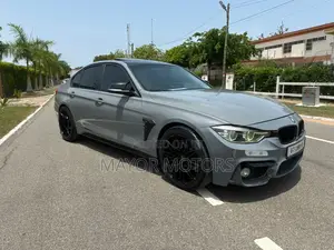 BMW X6 xDrive35i 4x4 Coupe (3.0L 6cyl 8A) 2012