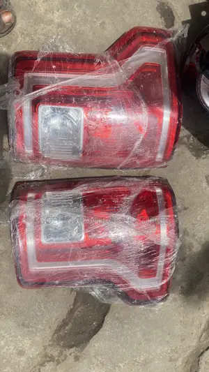 Ford F-150 2016 Tail Light Normal