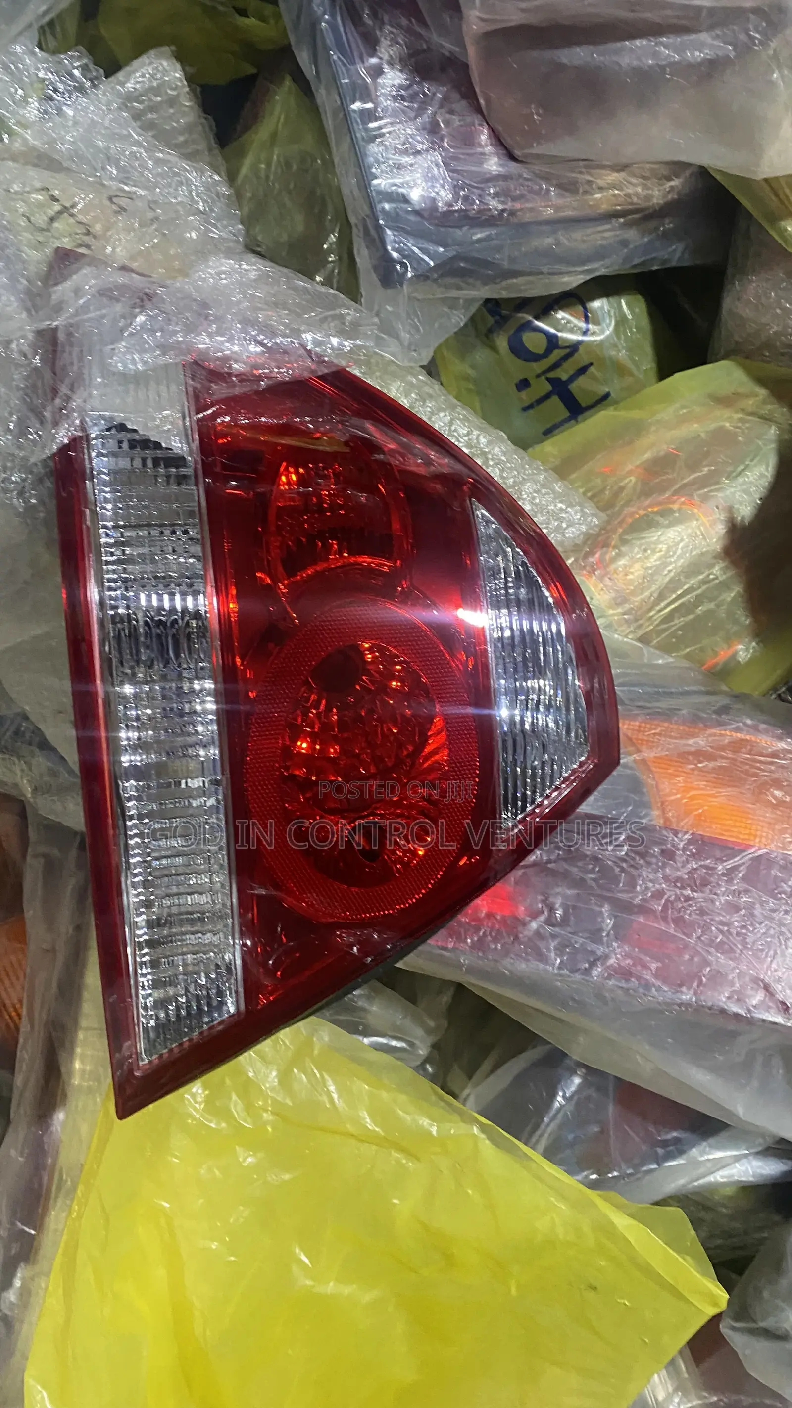 Nissan Sunny 2008 Tail Light