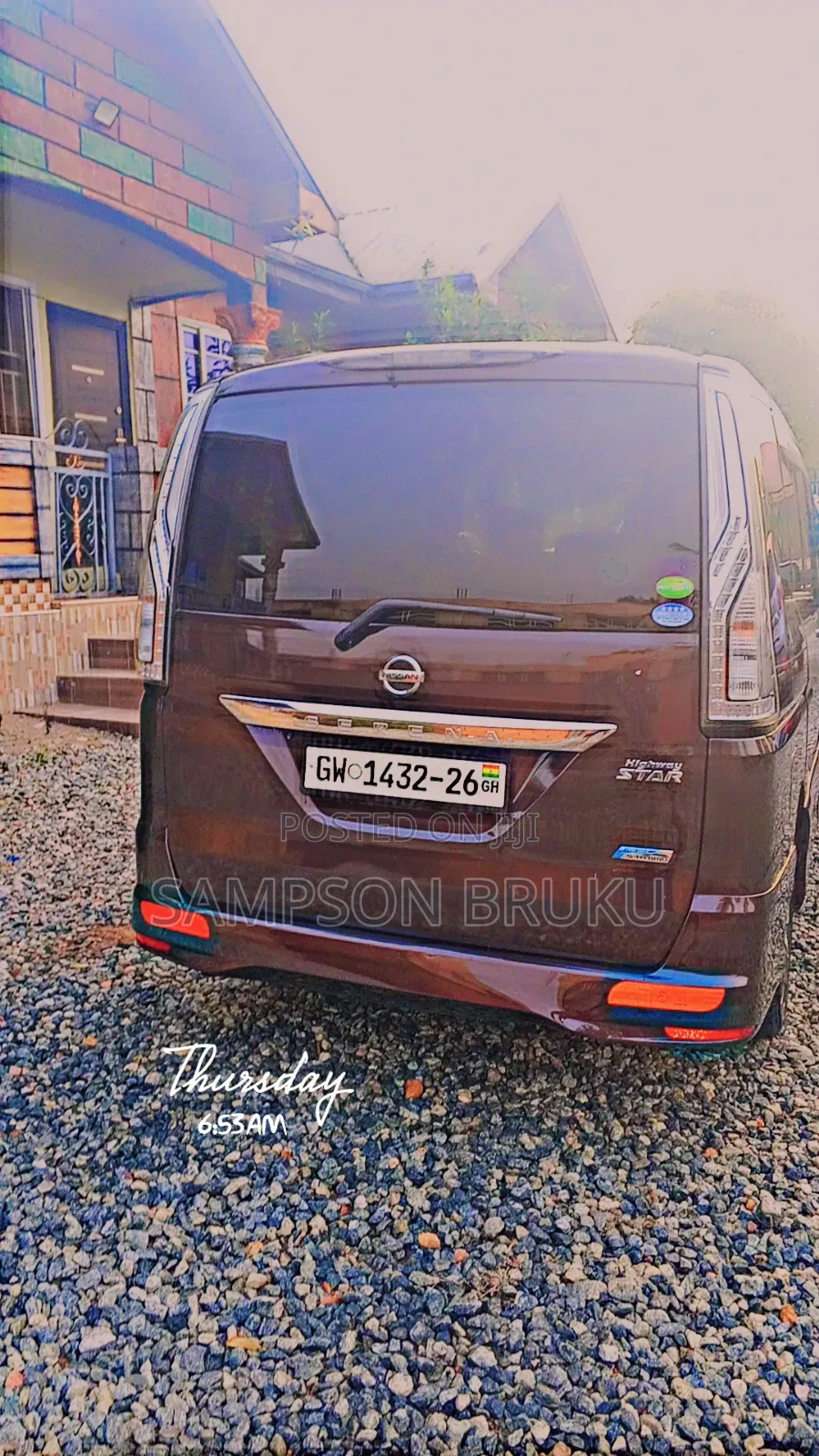 Nissan Caravan (Urvan) 2014 Brown