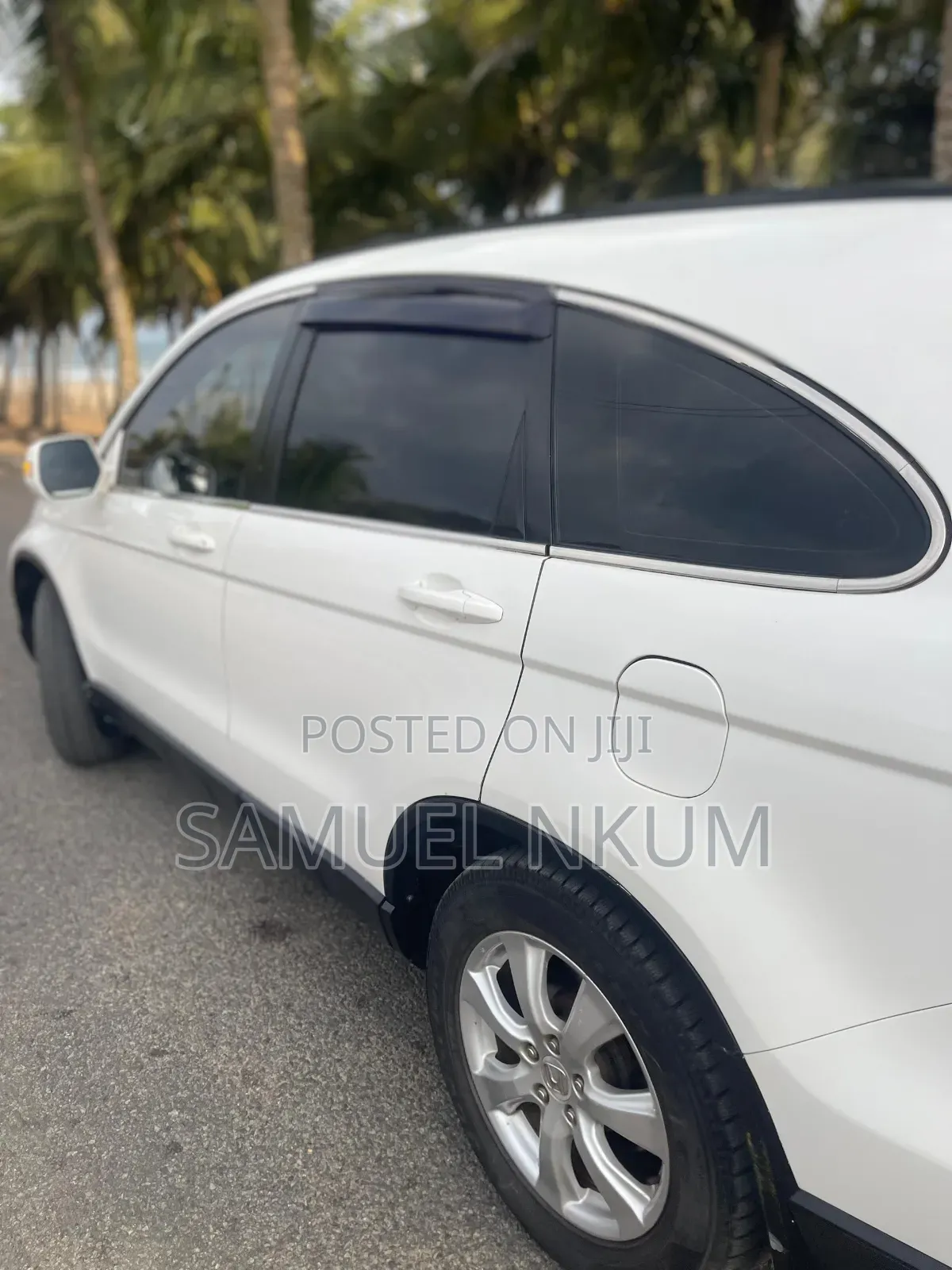 Honda CR-V 2011 White