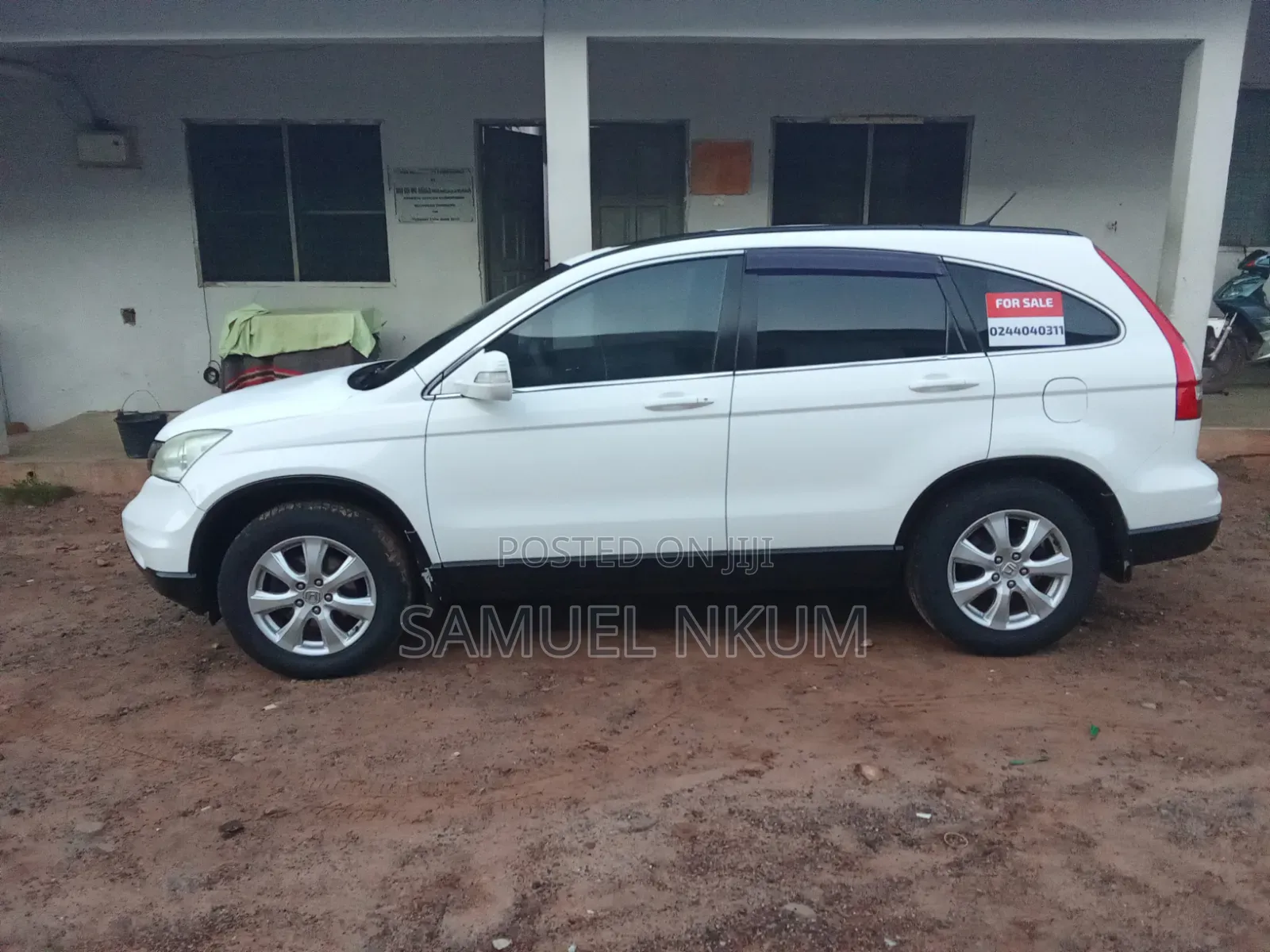 Honda CR-V 2011 White