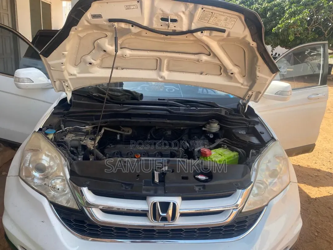 Honda CR-V 2011 White