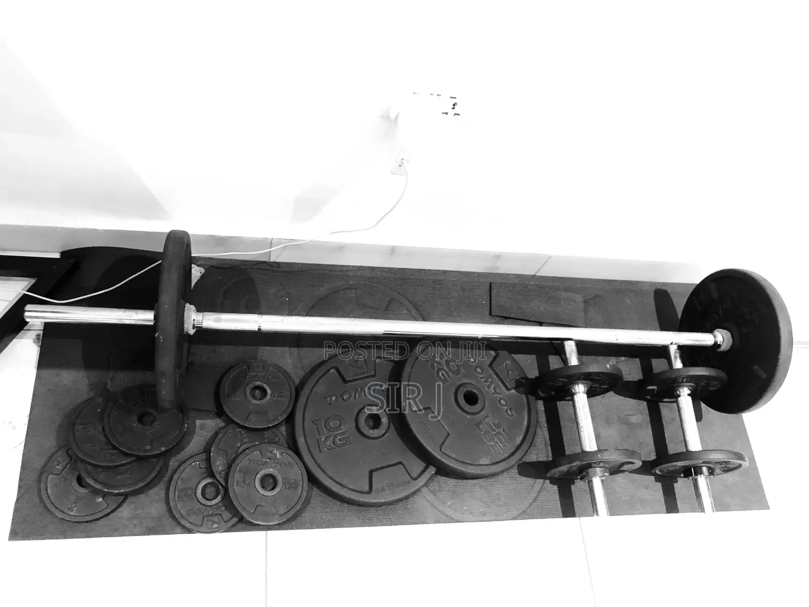 Barbell and Dumbbell Well Maintained , Good for Home Workout
