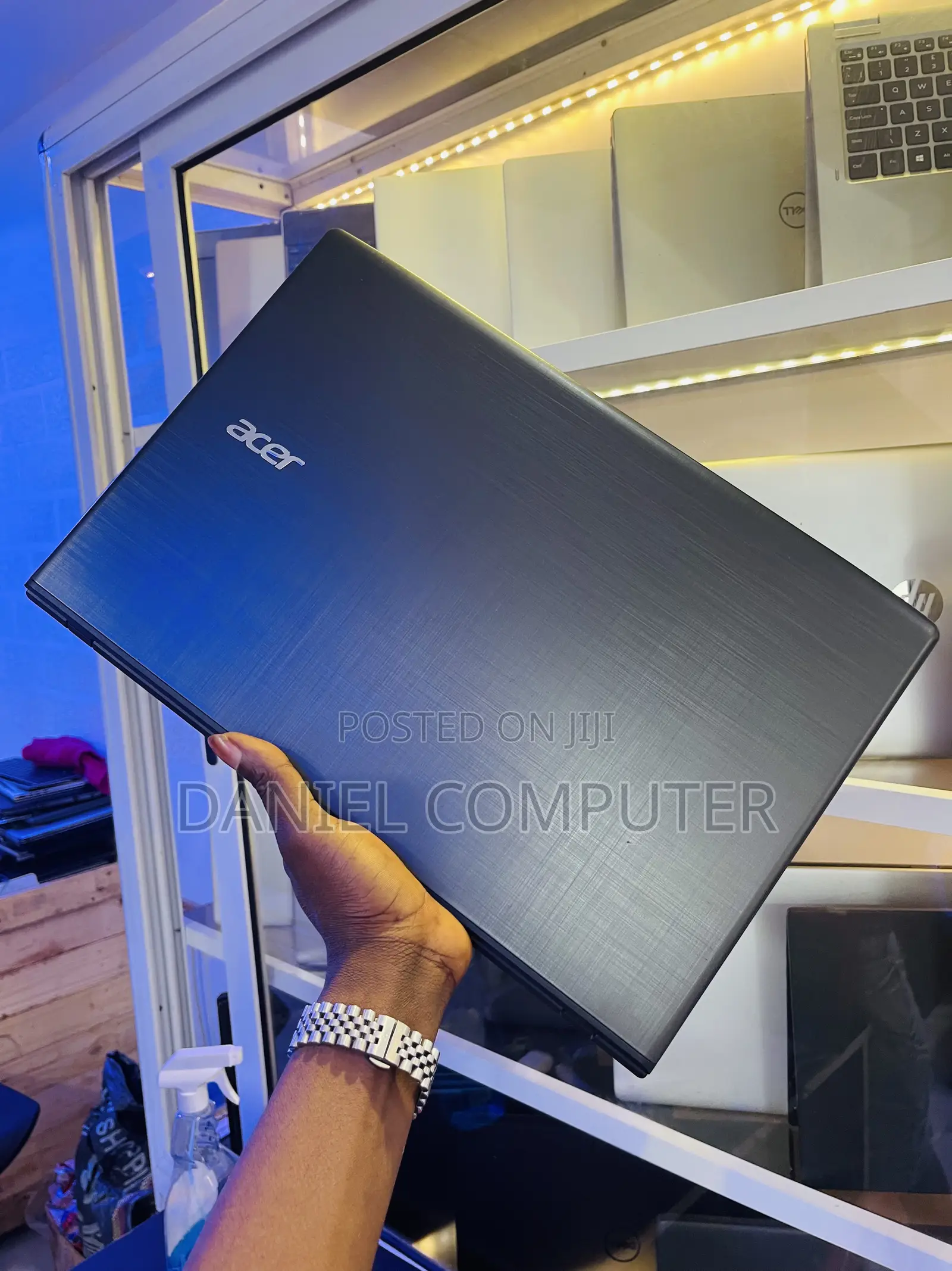 Laptop Acer Aspire 5 8GB AMD A10 HDD 750GB