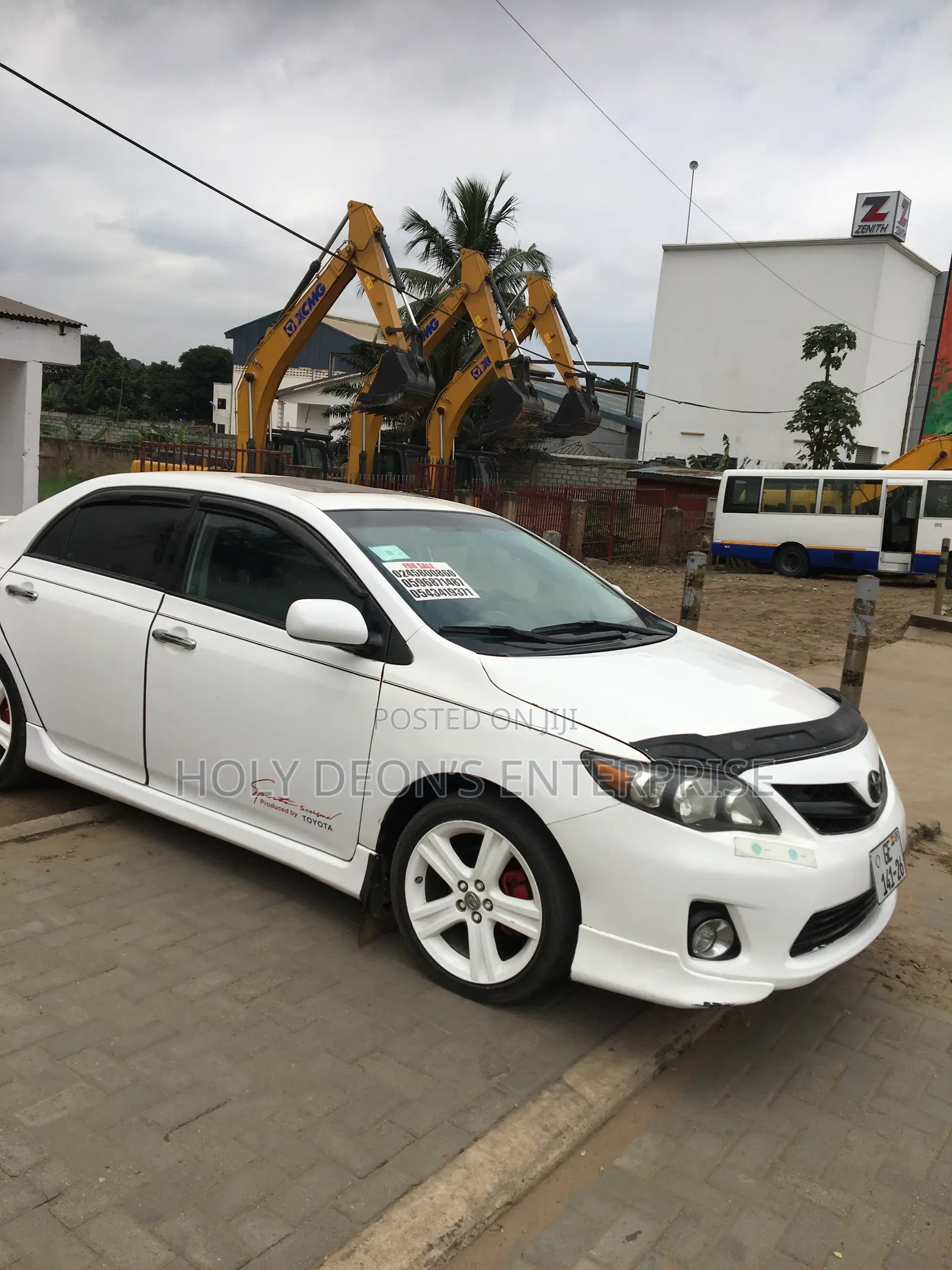 Toyota Corolla S 4dr Sedan (1.8L 4cyl 4A) 2013 White
