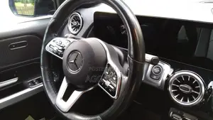 Mercedes-Benz GLB-Class 2024 Blue
