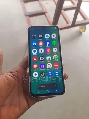 Samsung Galaxy A16 128 GB White