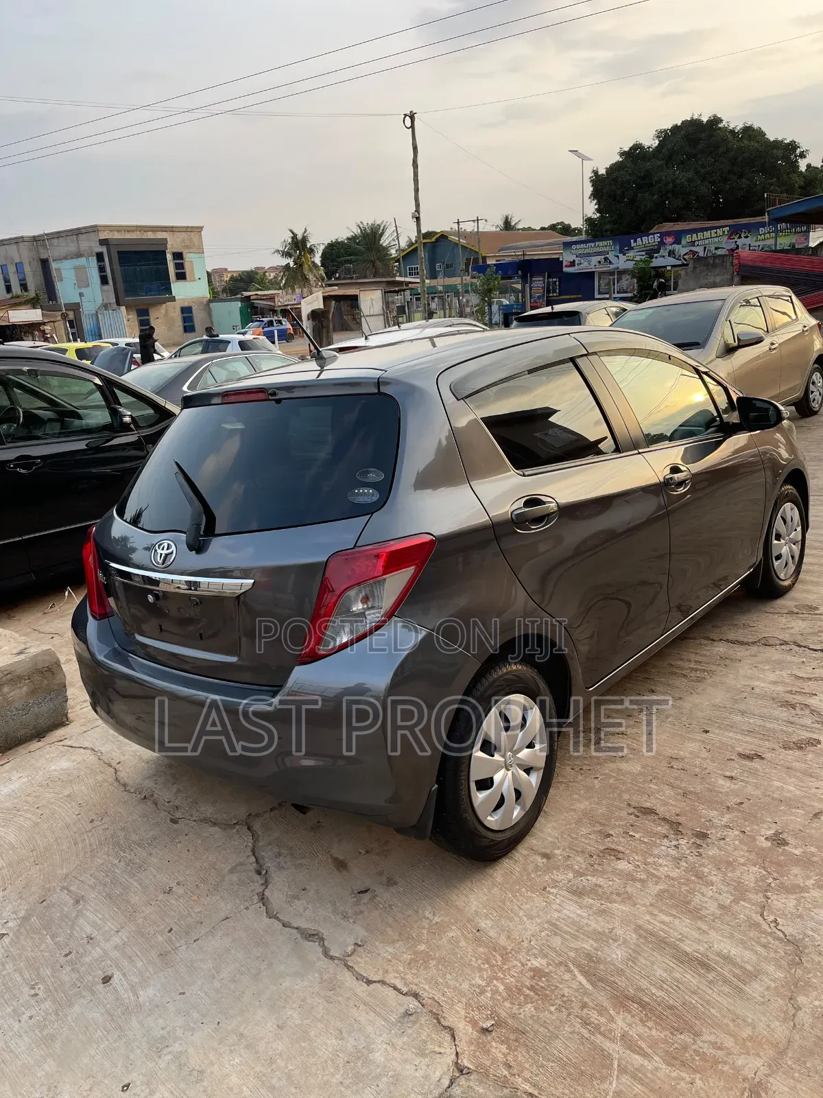 Toyota Vitz 2013 Gray