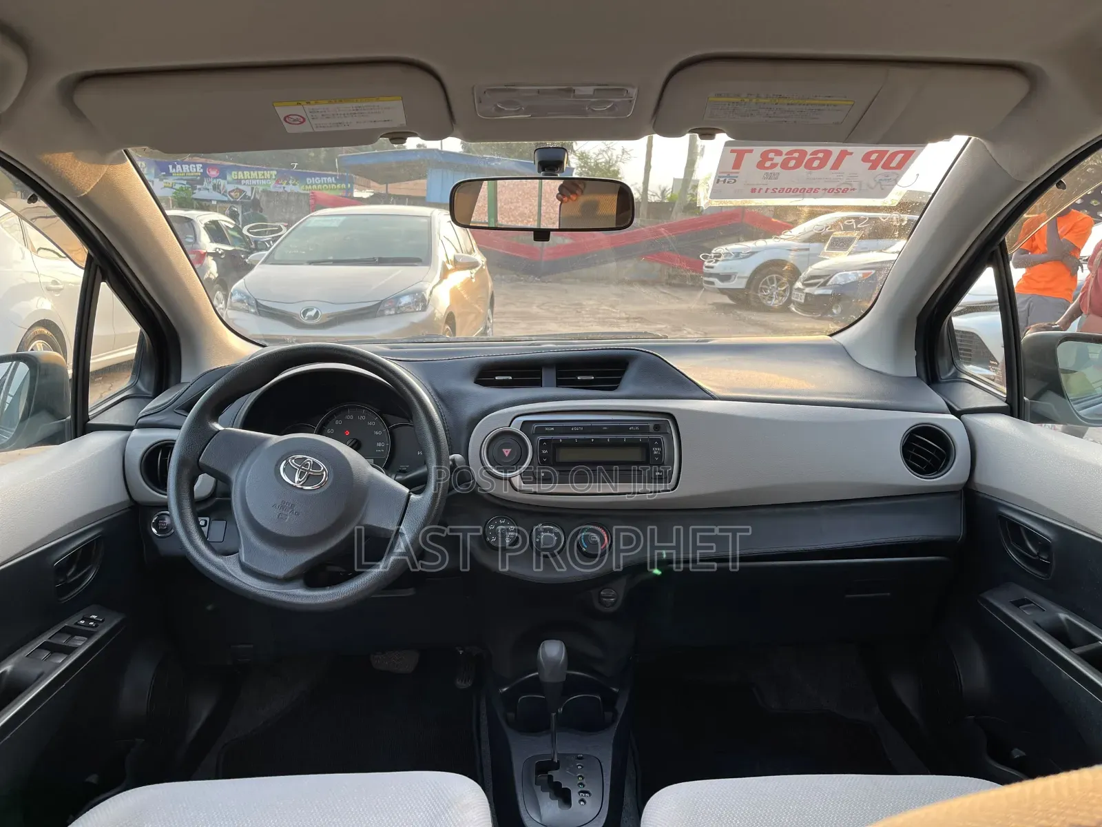 Toyota Vitz 2013 Gray