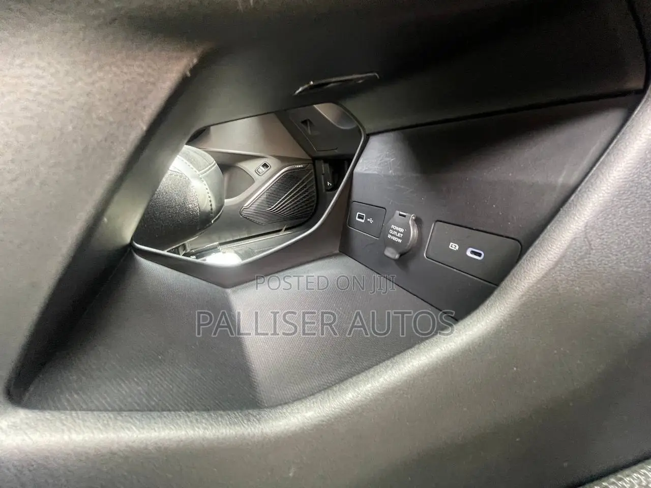 Geely Monjaro Luxury 2023 Silver
