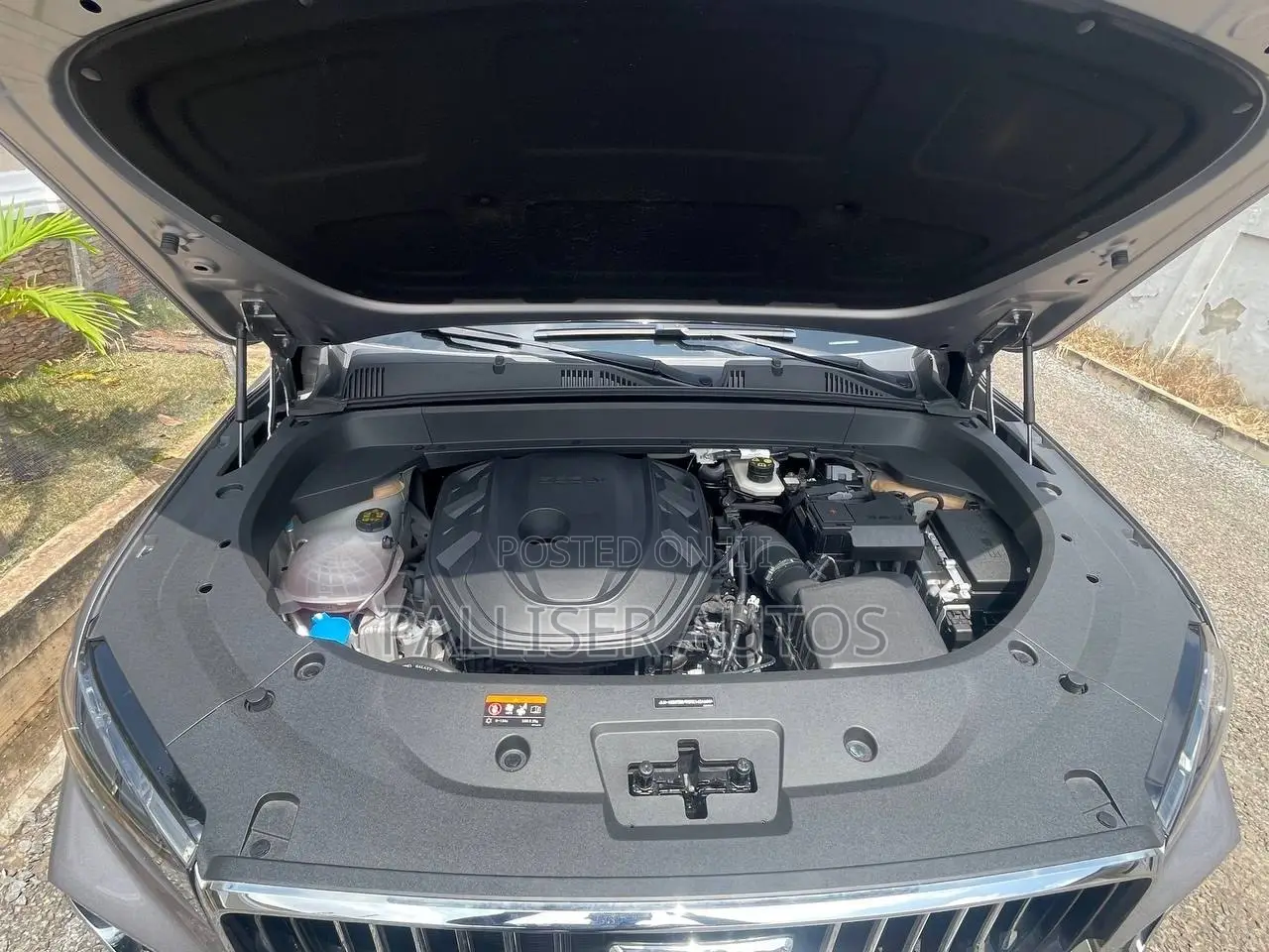 Geely Monjaro Luxury 2023 Silver