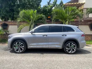 Geely Monjaro Luxury 2023 Silver