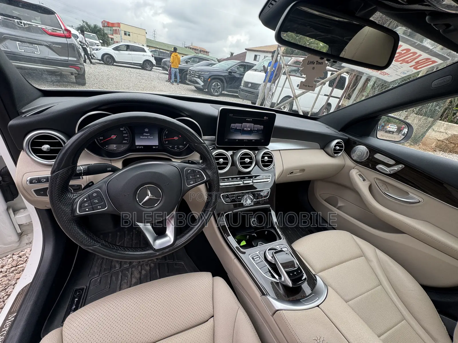 Mercedes-Benz C300 2017 White