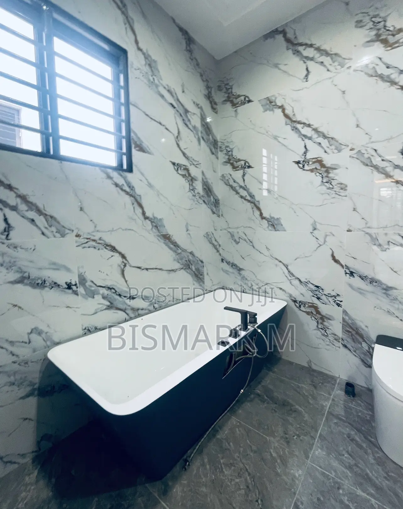 3bdrm House in Lakeside Estate, Ashaley Botwe for sale