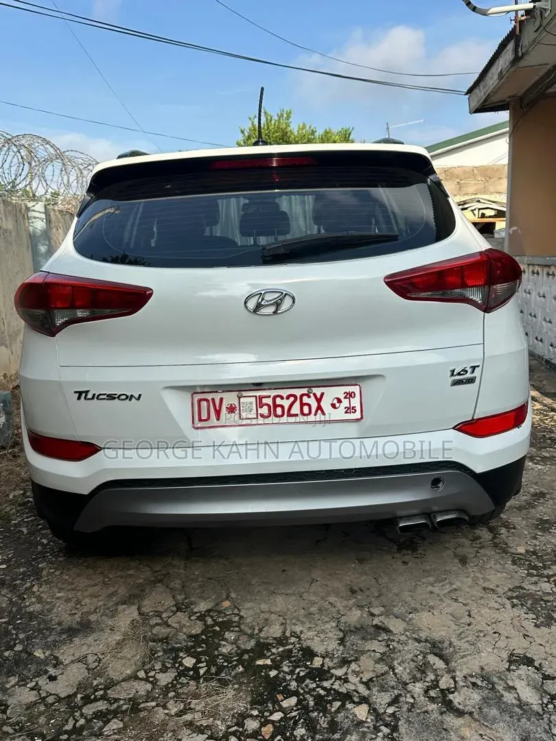Hyundai Tucson 2017 White