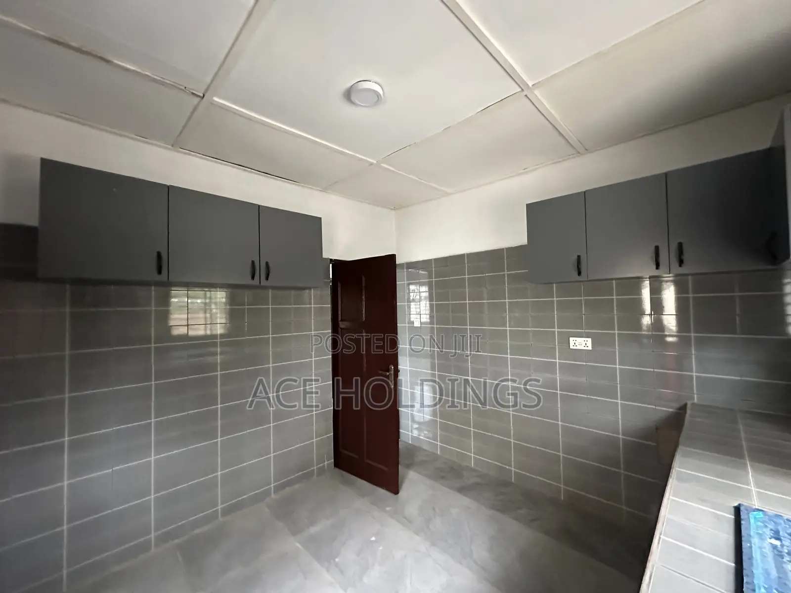 2bdrm House in Nanakrom, School Junction for rent