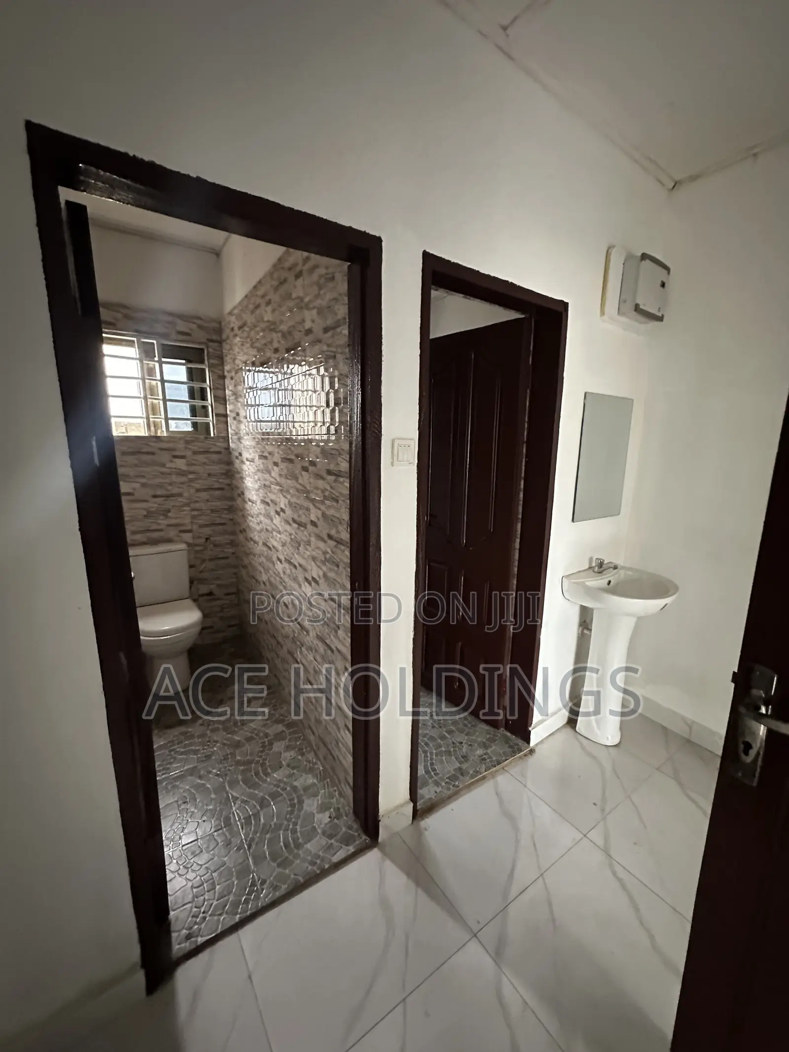 2bdrm House in Nanakrom, School Junction for rent