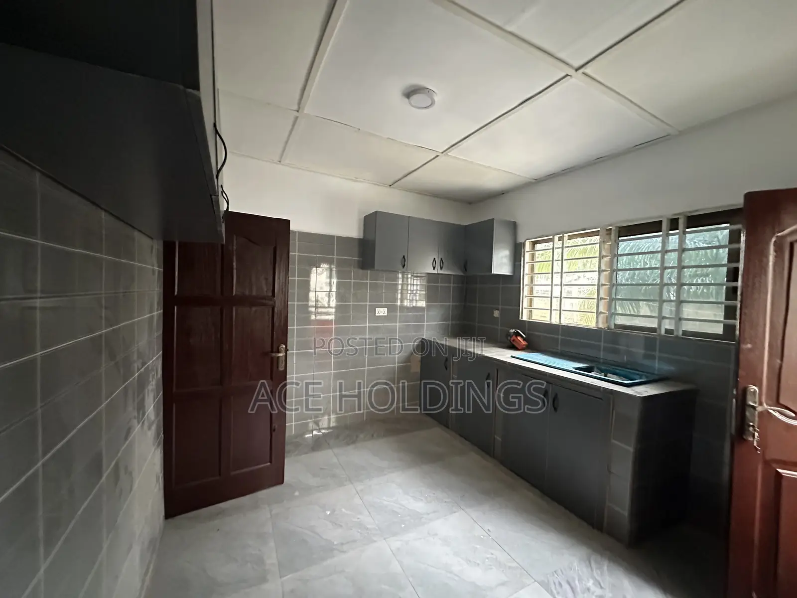 2bdrm House in Nanakrom, School Junction for rent