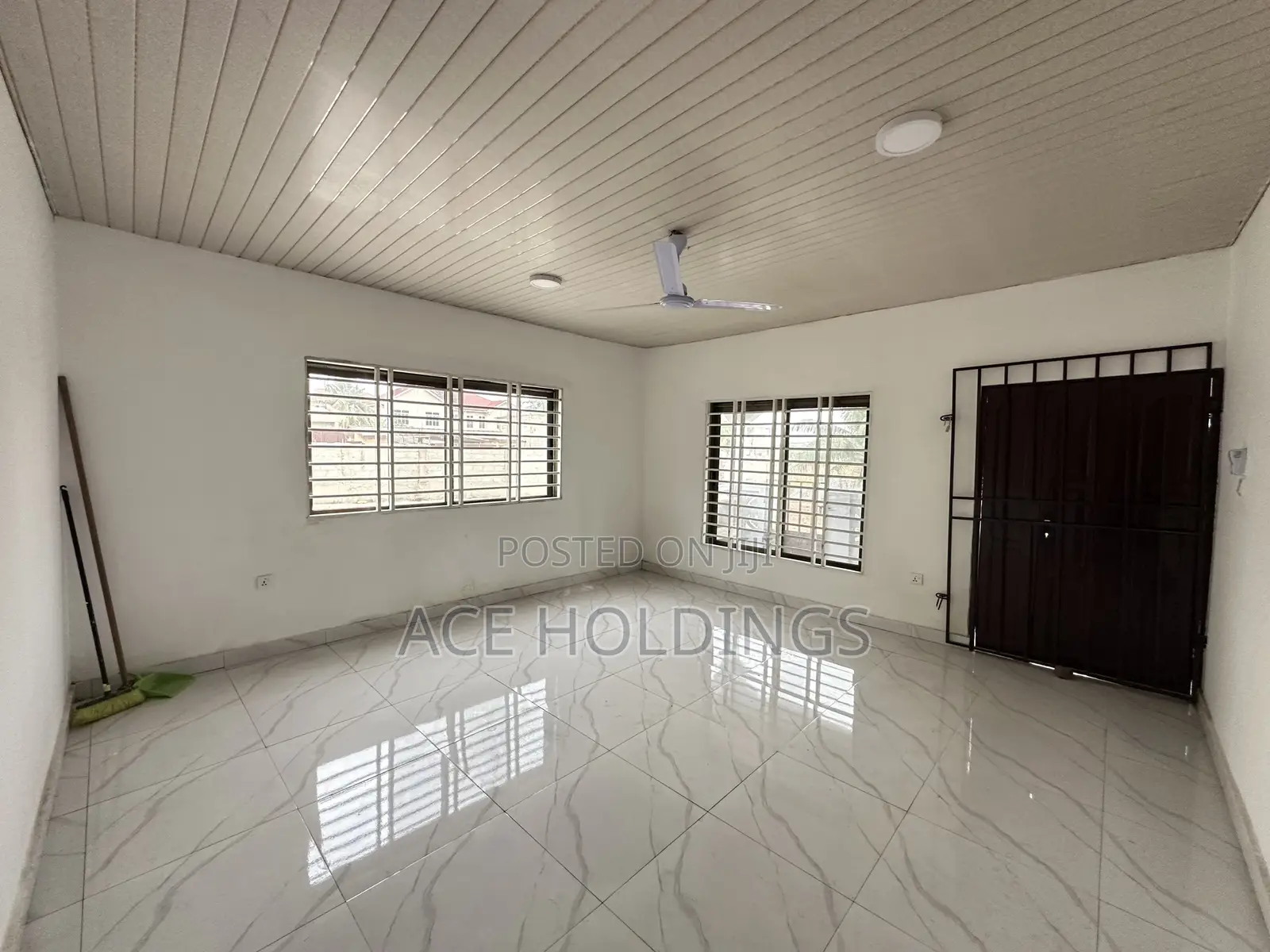 2bdrm House in Nanakrom, School Junction for rent