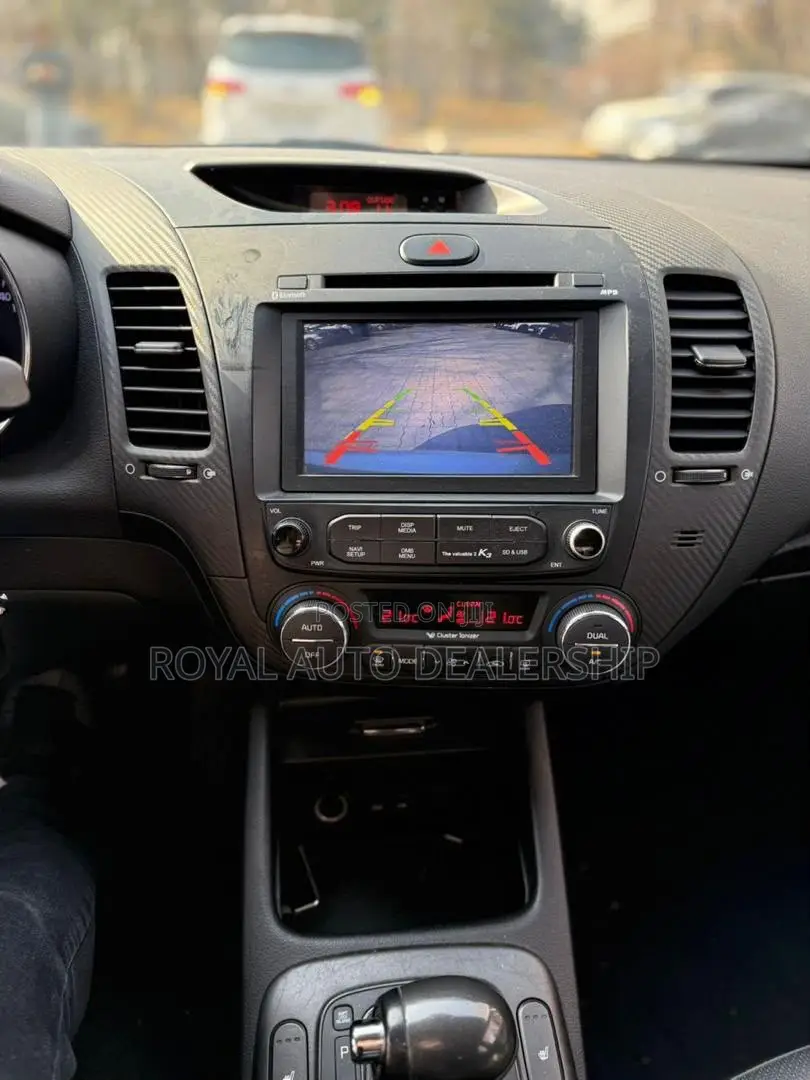 Kia K3 Base 2015 Gray