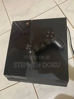 Sony Playstation 4 Standard