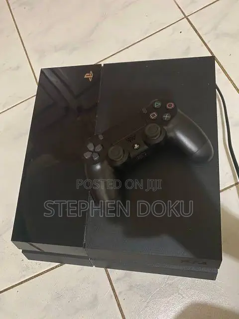 Sony Playstation 4 Standard
