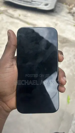 Apple iPhone 15 128 GB Black