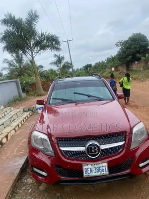 Mercedes-Benz GLK-Class 2010 Red