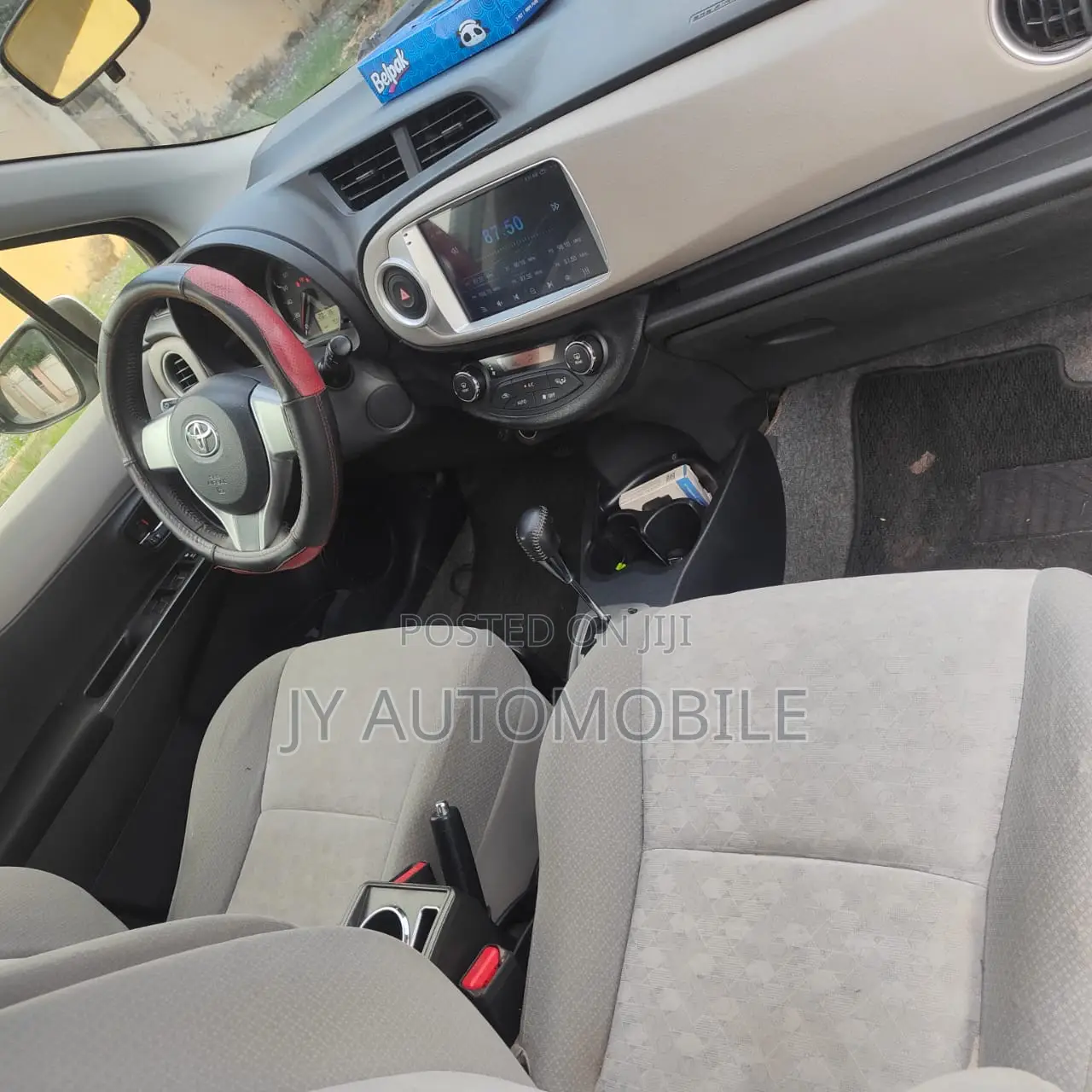 Toyota Vitz 2013 White