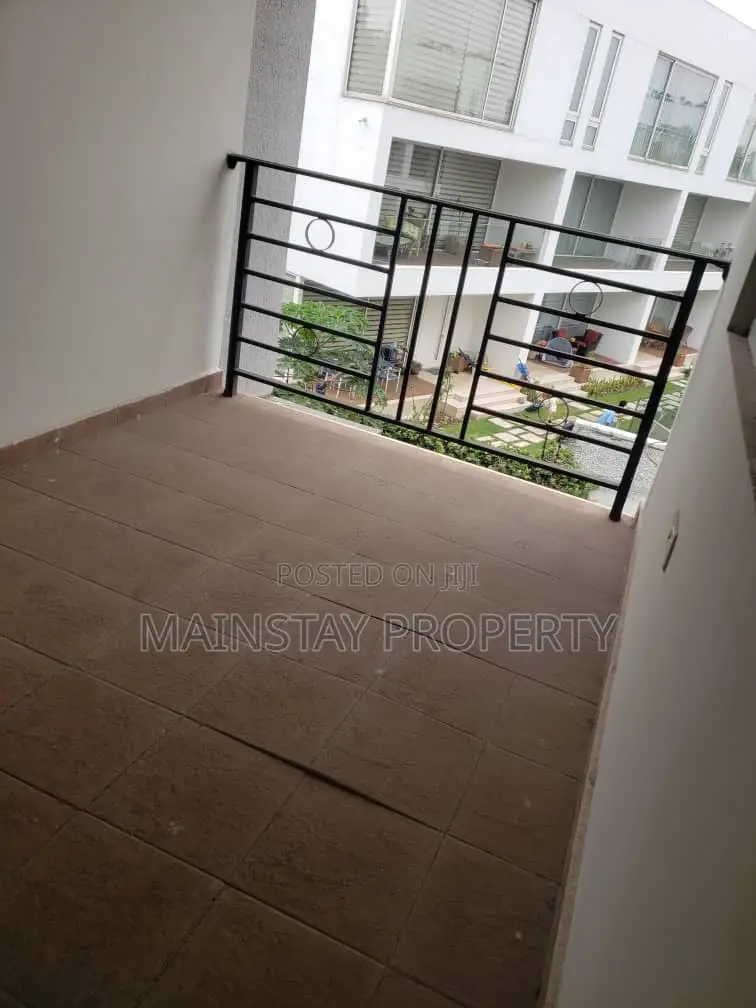 4bdrm Townhouse / Terrace in Mainstay Estates, Cantonments for rent