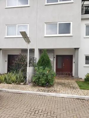 4bdrm Townhouse / Terrace in Mainstay Estates, Cantonments for rent