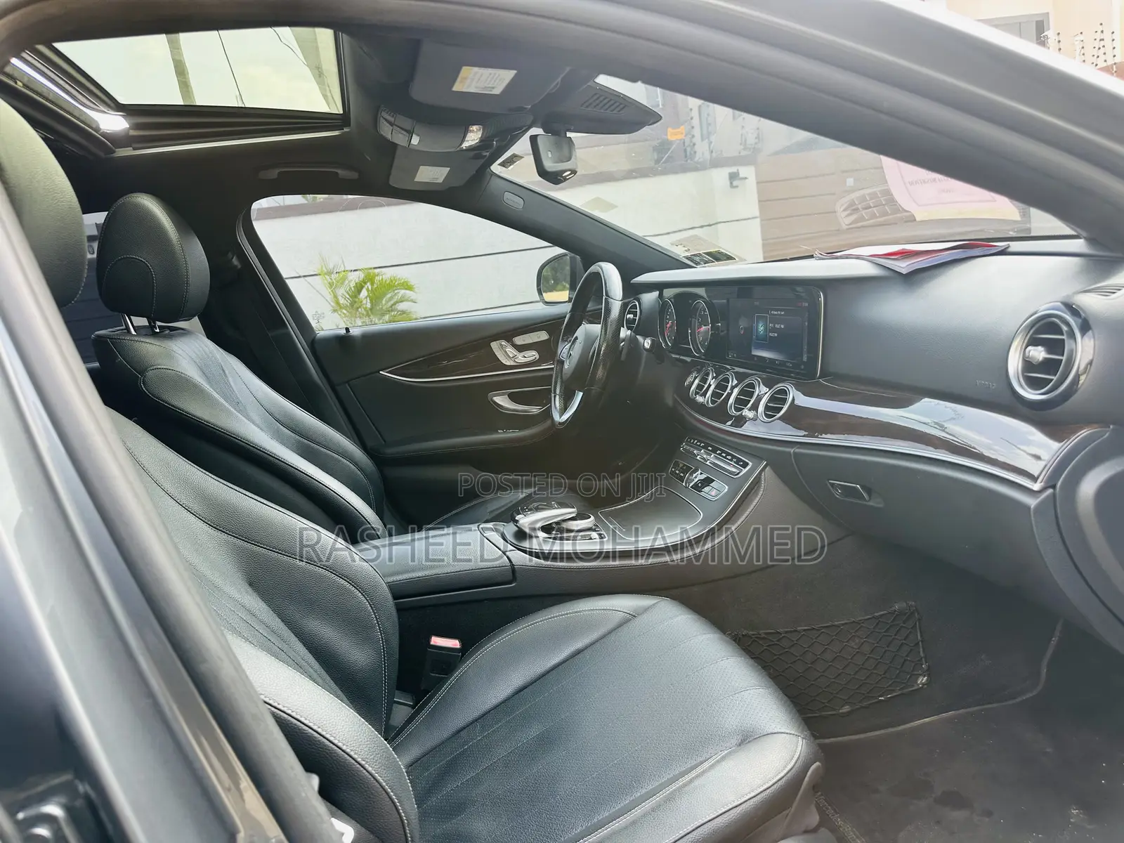 Mercedes-Benz E300 4Matic AWD Sedan (2.0L 4cyl 9A) 2017 Gray