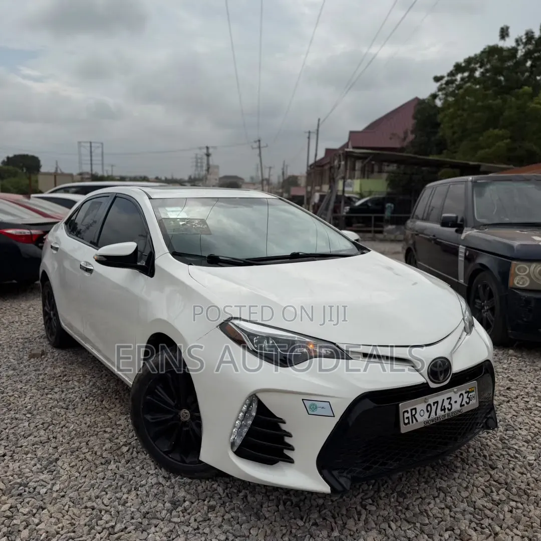 Toyota Corolla 2015 White
