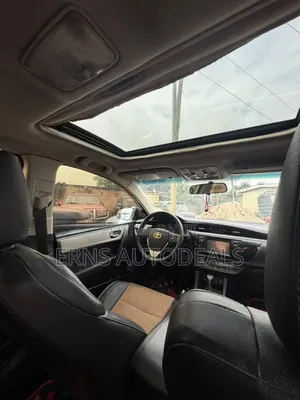 Toyota Corolla 2015 White