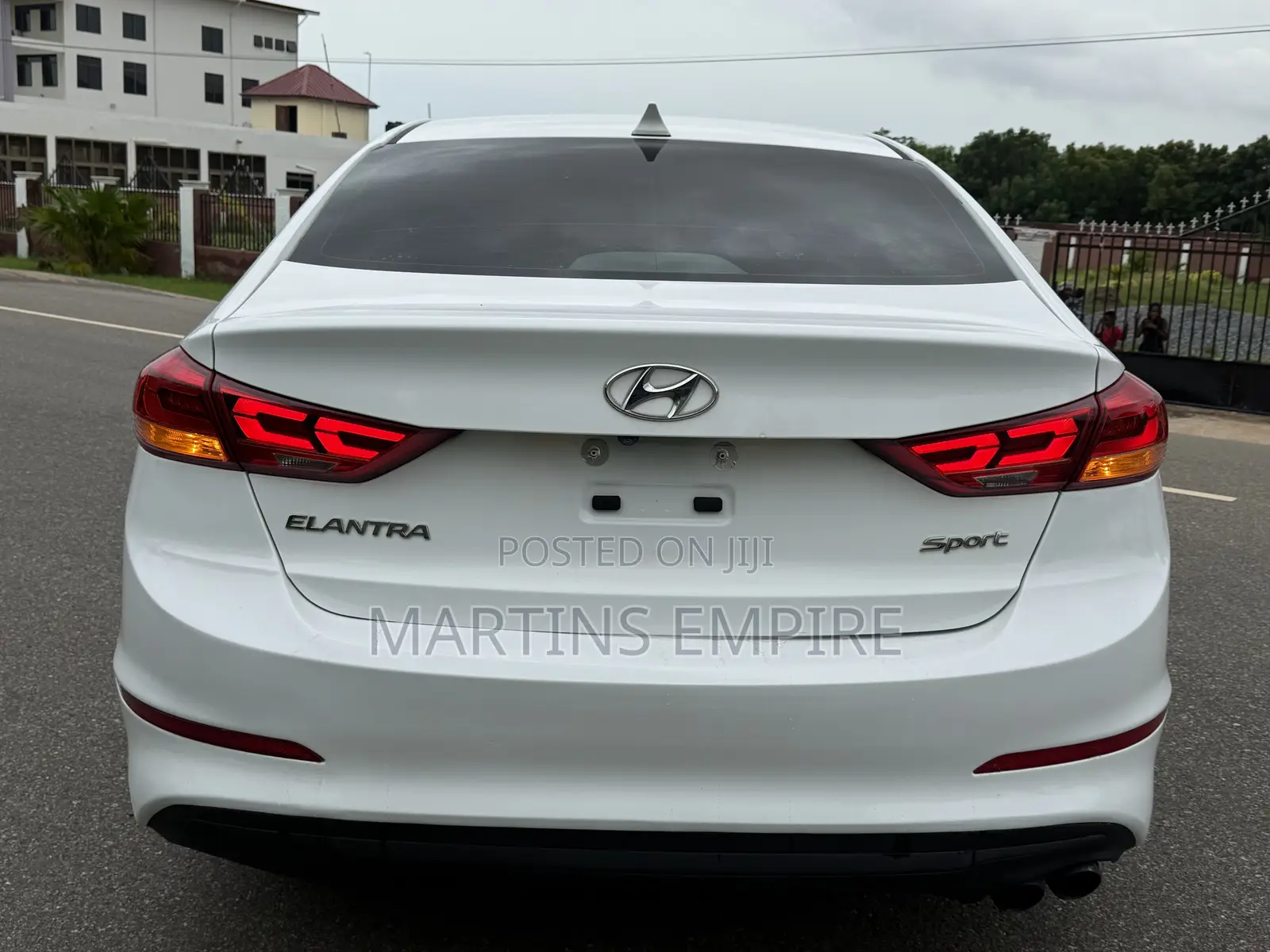 Hyundai Elantra Sport Sedan FWD (1.6L 4cyl 6M) 2017 Black