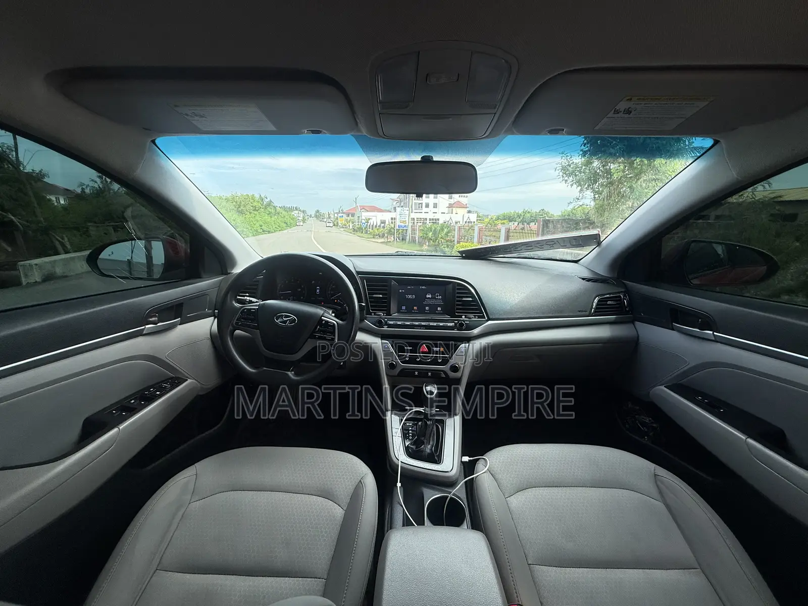 Hyundai Elantra ECO Sedan FWD (1.4L 4cyl 7A) 2017 Red
