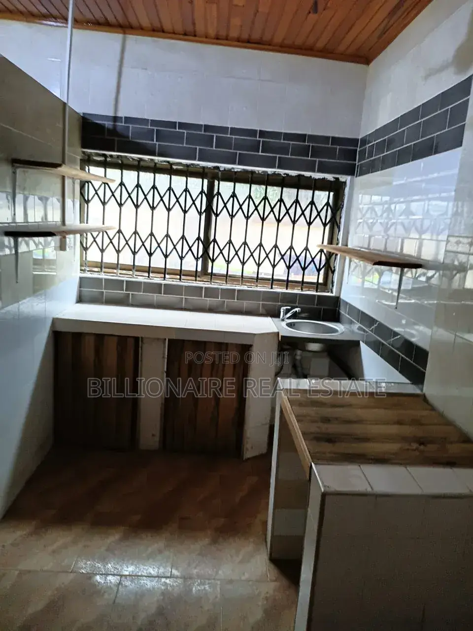 1bdrm Apartment in Atonsu Kuwait 1 Year, Kumasi Metropolitan for rent