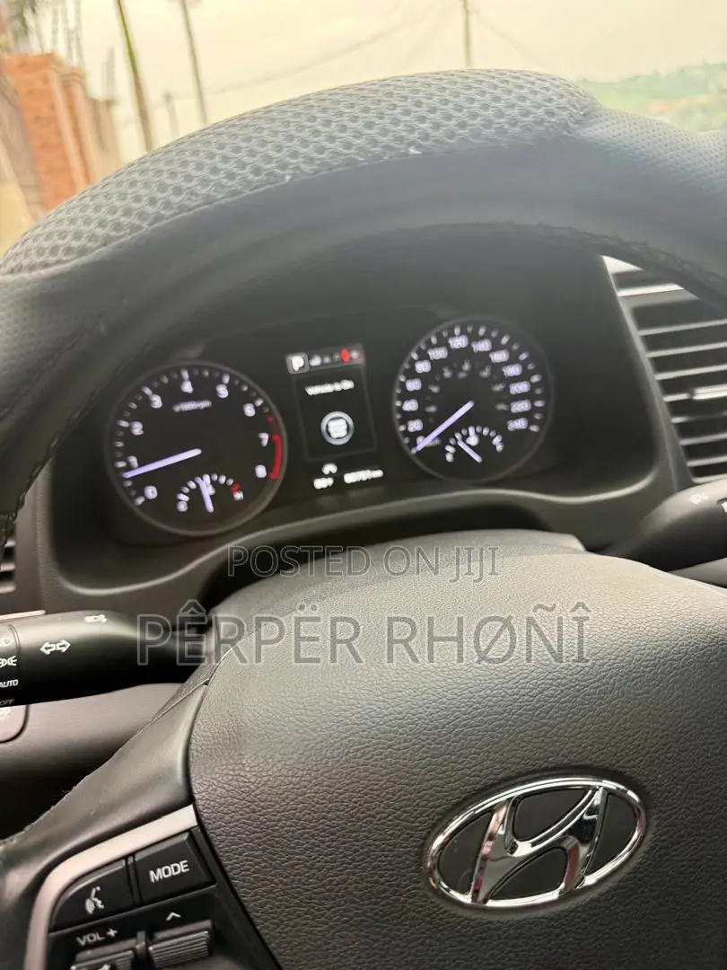 Hyundai Elantra 2018 Blue