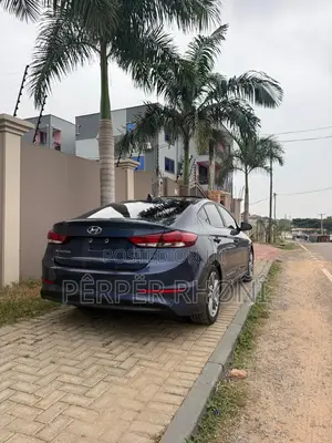 Hyundai Elantra 2018 Blue