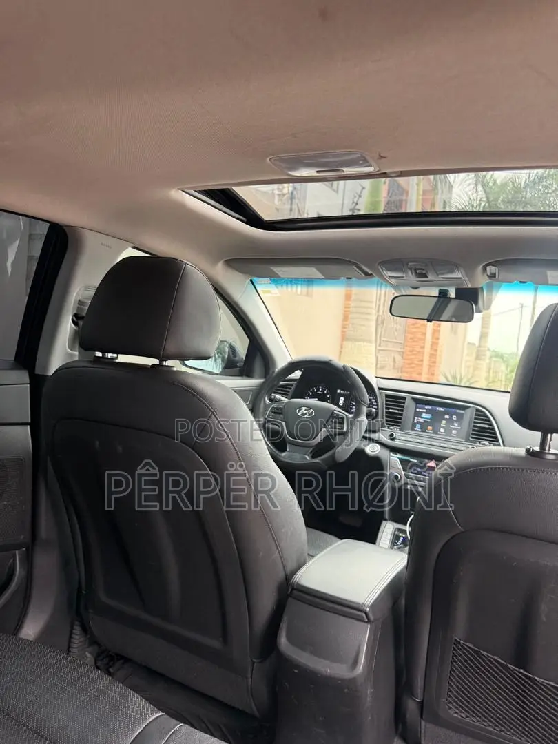 Hyundai Elantra 2018 Blue