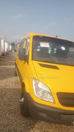 Mercedes-Benz Sprinter 2005 Green