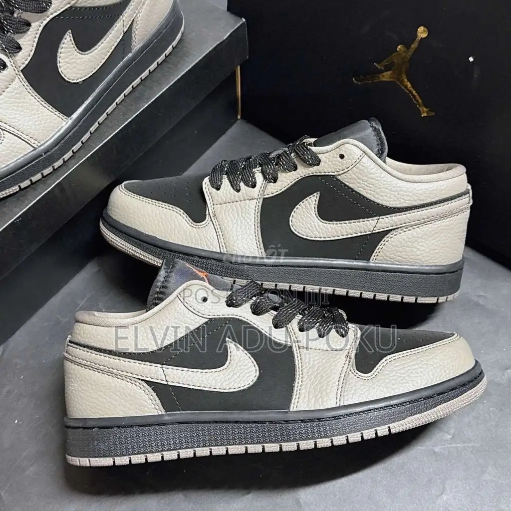 Nike Jordan 1 Sunder Sunrise Sneakers in Different T Styles , Swipe >>